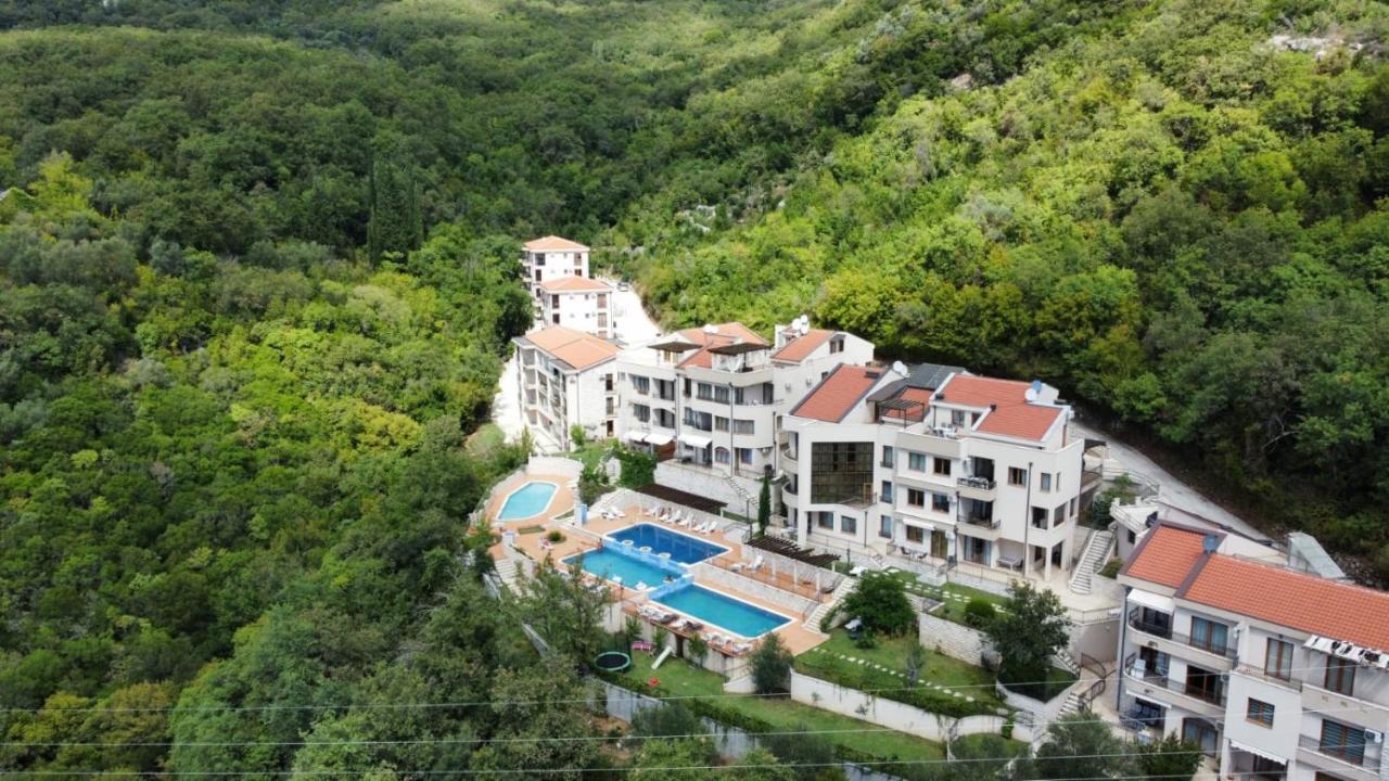 Adria Sea & Mountains Lägenhet Herceg Novi Exteriör bild